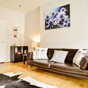 Apartment Joivy Bright Royal Mile, Edinburgh